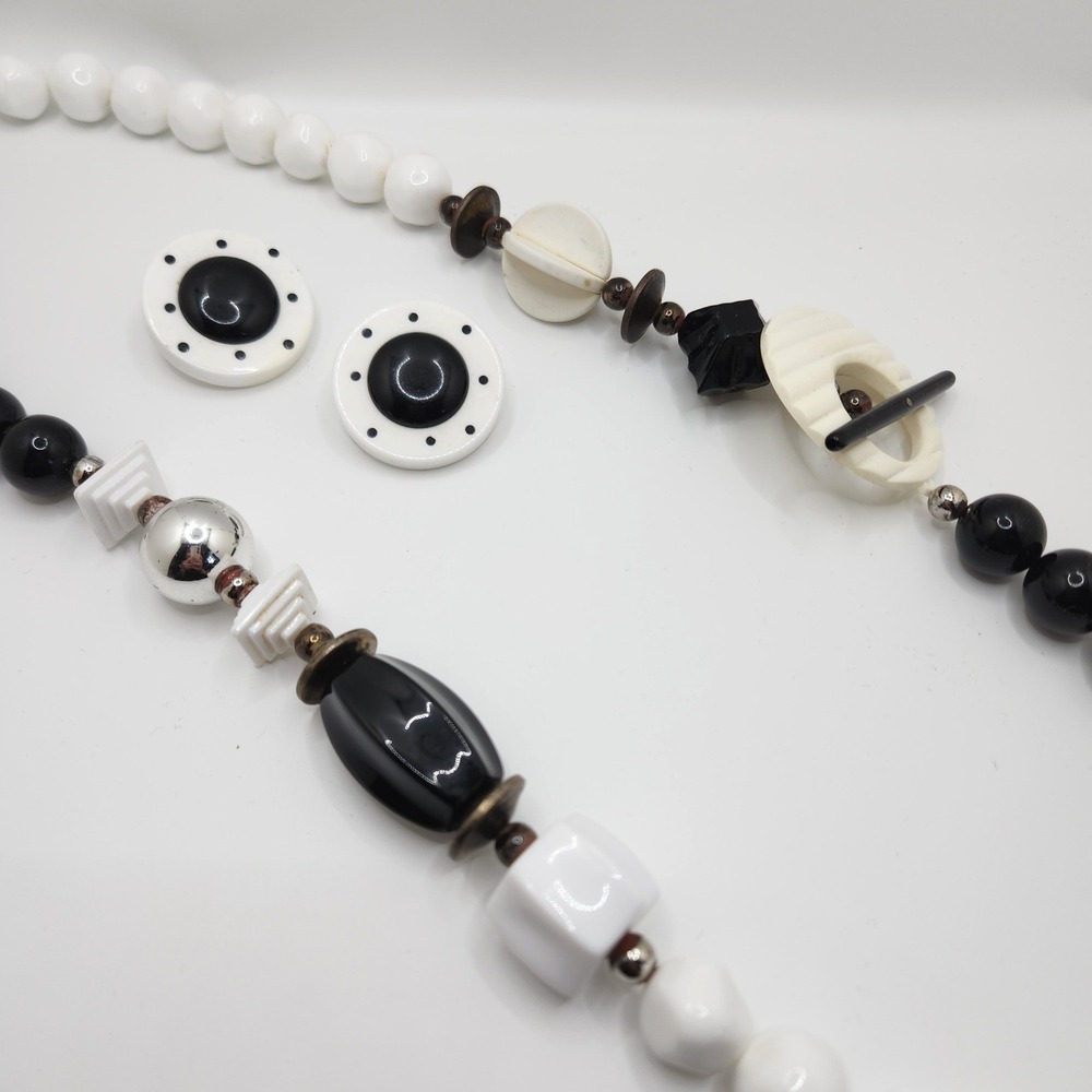 Vintage MCM Modernist Black White Chunky Geometric Bead Necklace Earrings Set